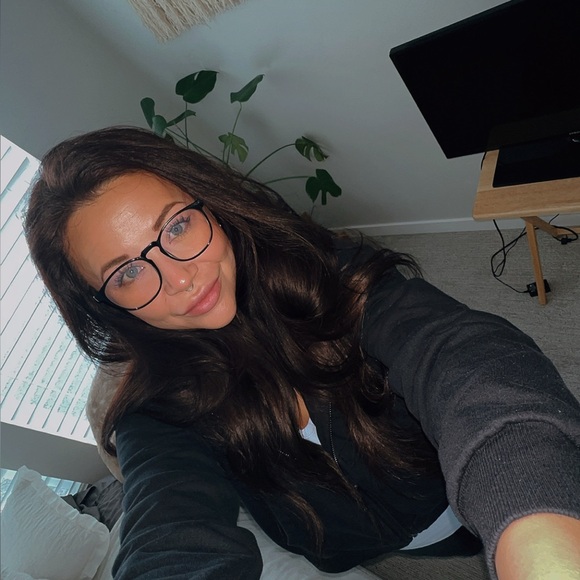 lauraburch695
